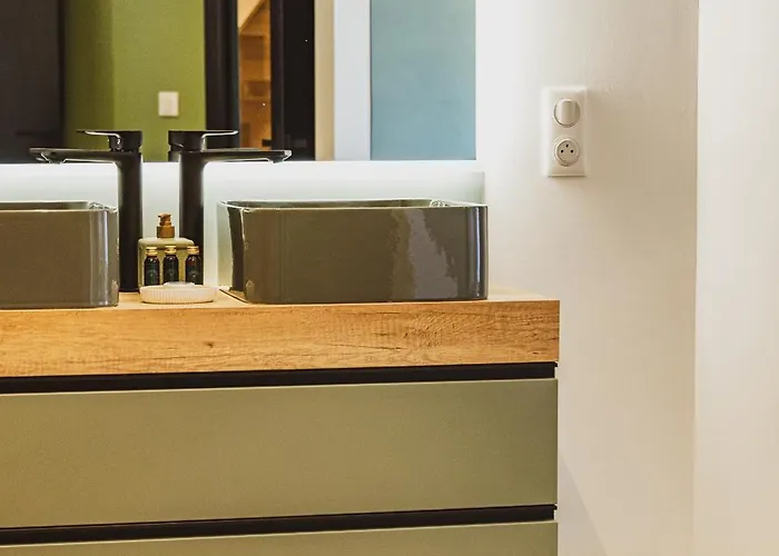 La Flanerie, Spacieux Loft Au Calme Avec Jacuzzi *