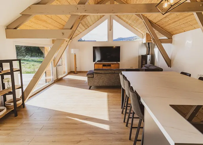 Apartament La Flanerie, Spacieux Loft Au Calme Avec Jacuzzi