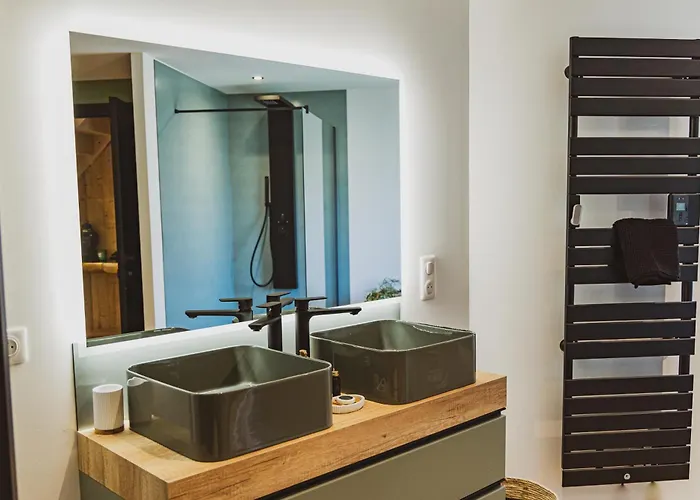 La Flanerie, Spacieux Loft Au Calme Avec Jacuzzi דירה *